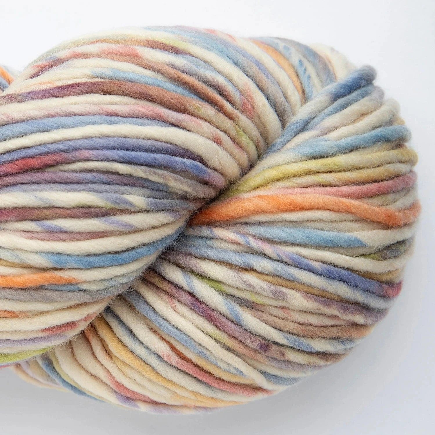 Yana JOURNEYS handpainted Highlandwool 200g von AMANO jetzt online kaufen bei OONIQUE