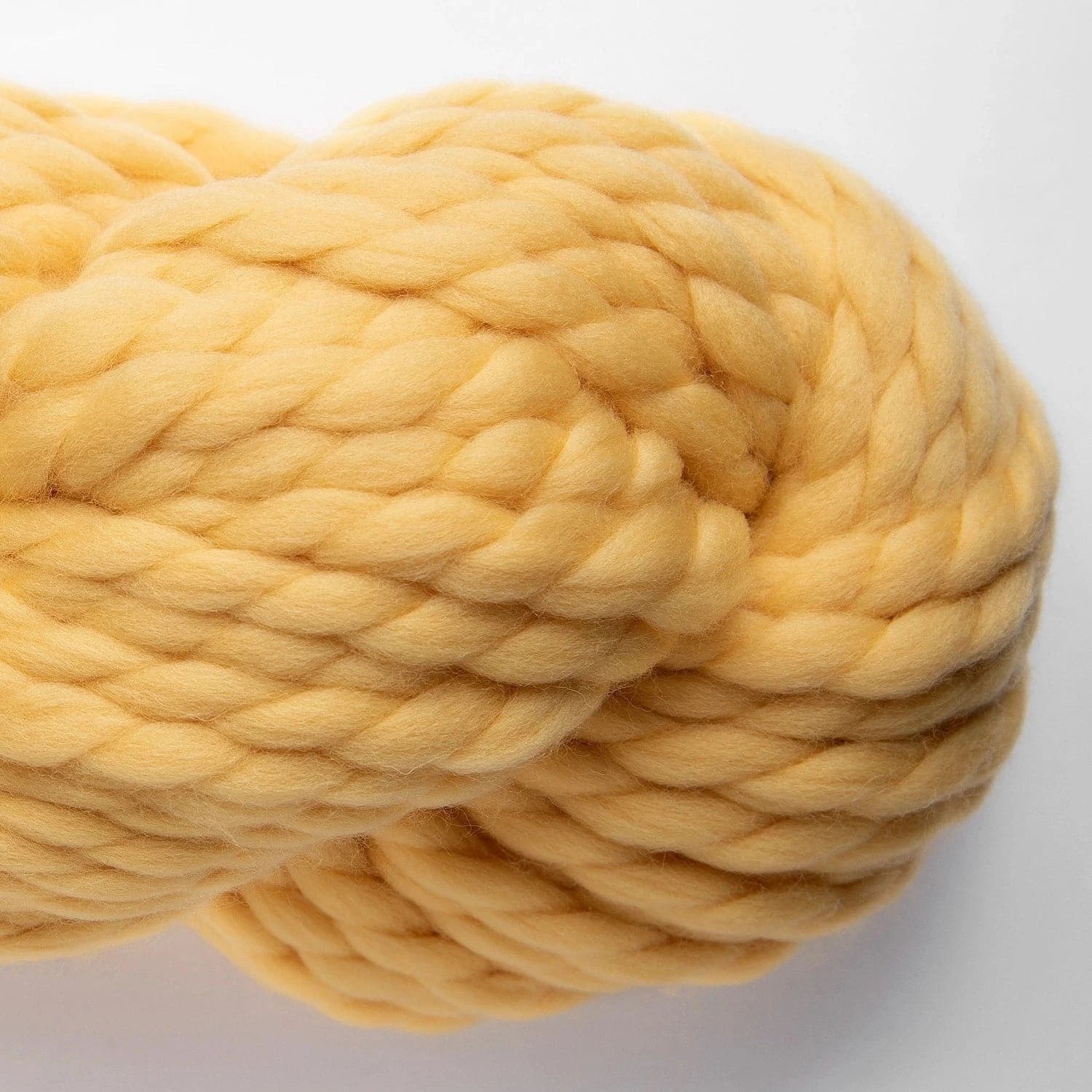 Yana XL Highland Wool 200g von AMANO jetzt online kaufen bei OONIQUE