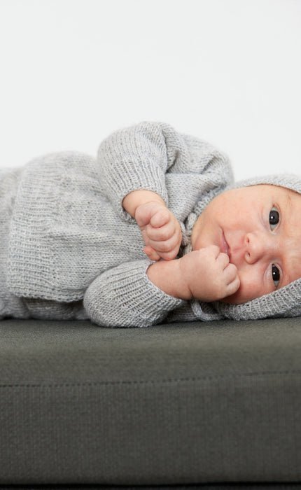Wickeljäckchen - COOL WOOL BABY - Strickset von LANA GROSSA jetzt online kaufen bei OONIQUE