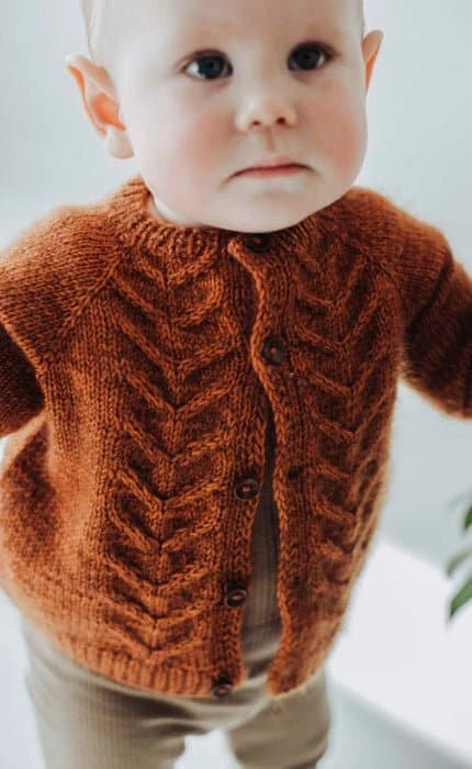 Björk Cardigan für Kinder - COOL WOOL BIG - Strickset von STROFF jetzt online kaufen bei OONIQUE