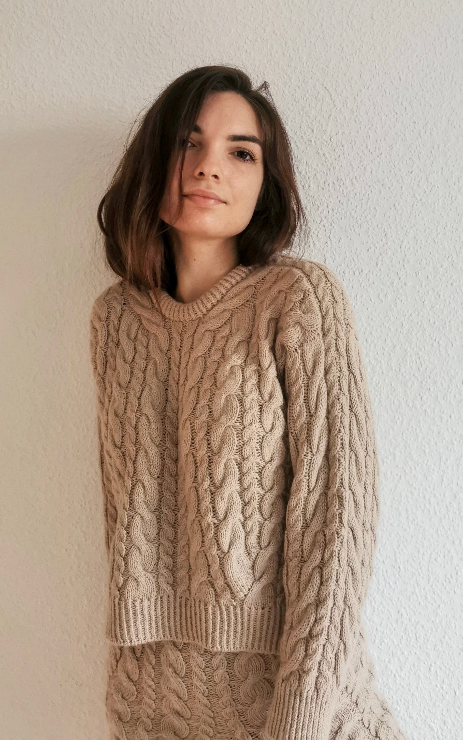 Cozy Cable Sweater - DOUBLE SUNDAY - Strickset von ANN.KA.THRIN jetzt online kaufen bei OONIQUE
