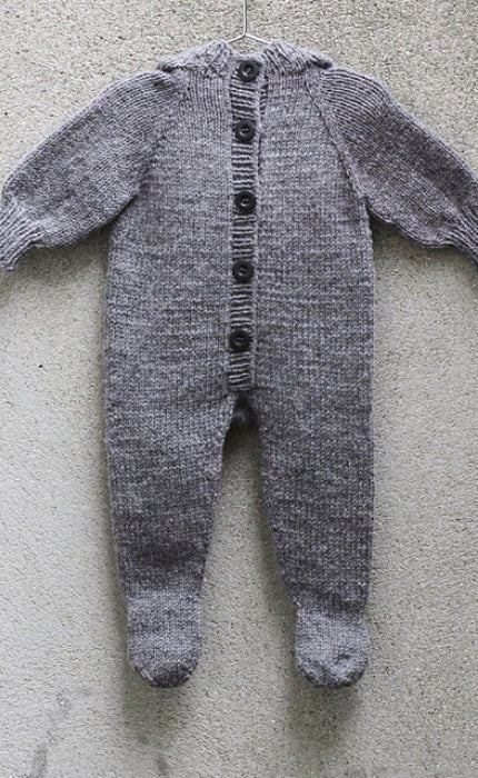 Baby Bear Suit - HEAVY MERINO - Strickset von KNITTING FOR OLIVE jetzt online kaufen bei OONIQUE