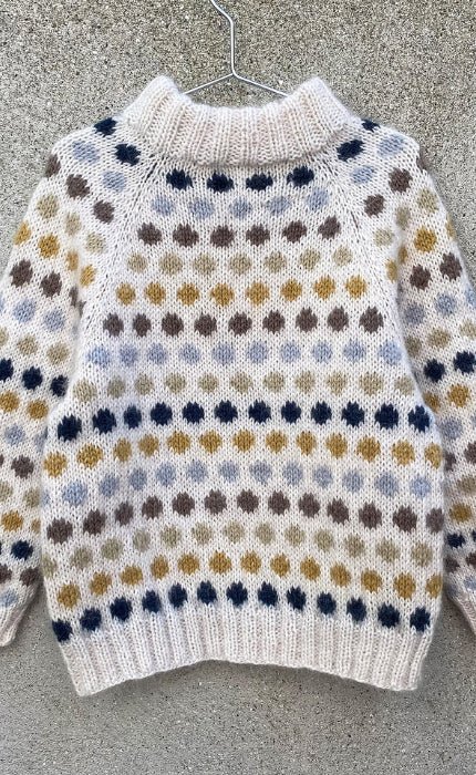Dots Sweater Kids - MERINO & SOFT SILK MOHAIR - Strickset von KNITTING FOR OLIVE jetzt online kaufen bei OONIQUE