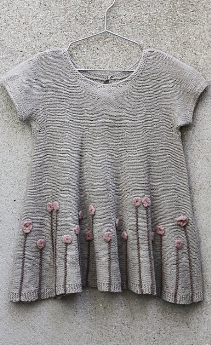 Flower Dress - MERINO - Strickset von KNITTING FOR OLIVE jetzt online kaufen bei OONIQUE