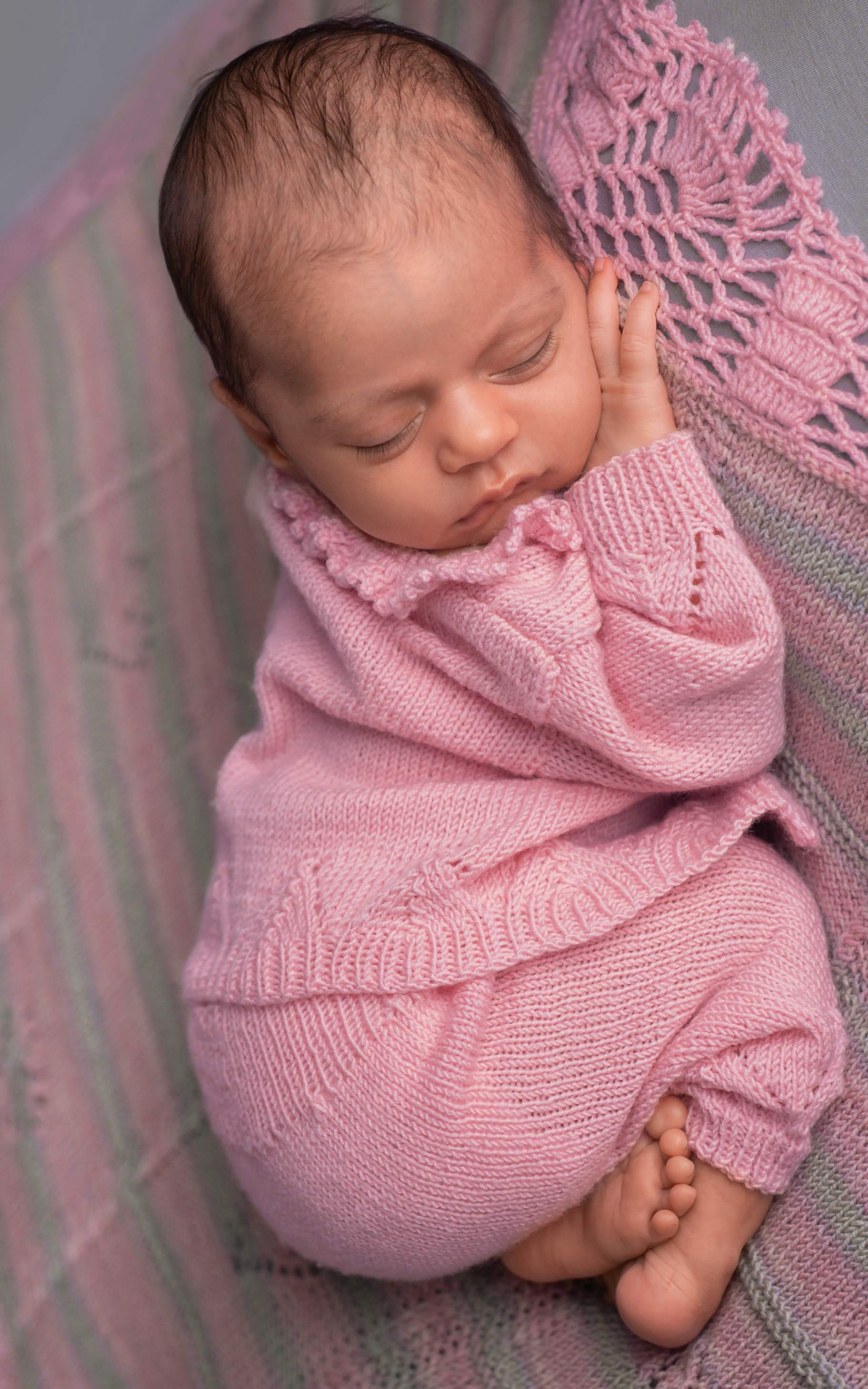 Baby Hose mit Ajourmuster - Strickset von LANA GROSSA jetzt online kaufen bei OONIQUE