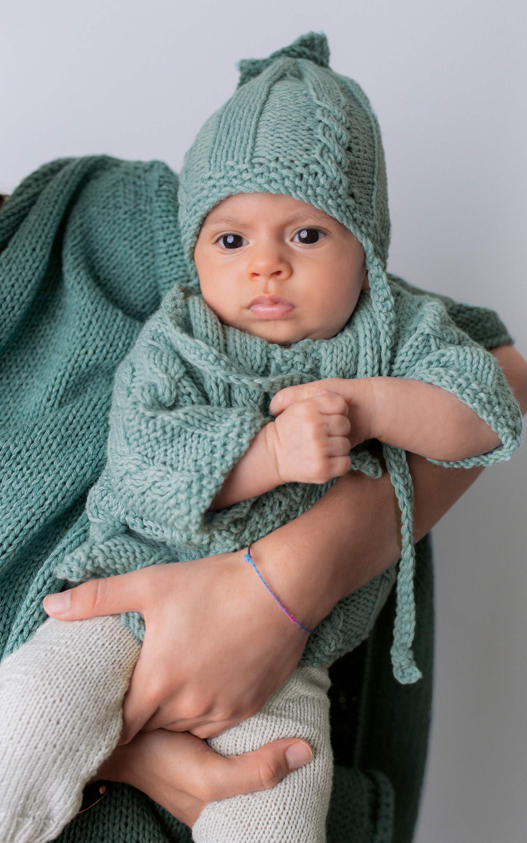 LANA GROSSA Strickset Baby Jacke mit Zopfmuster - Strickset