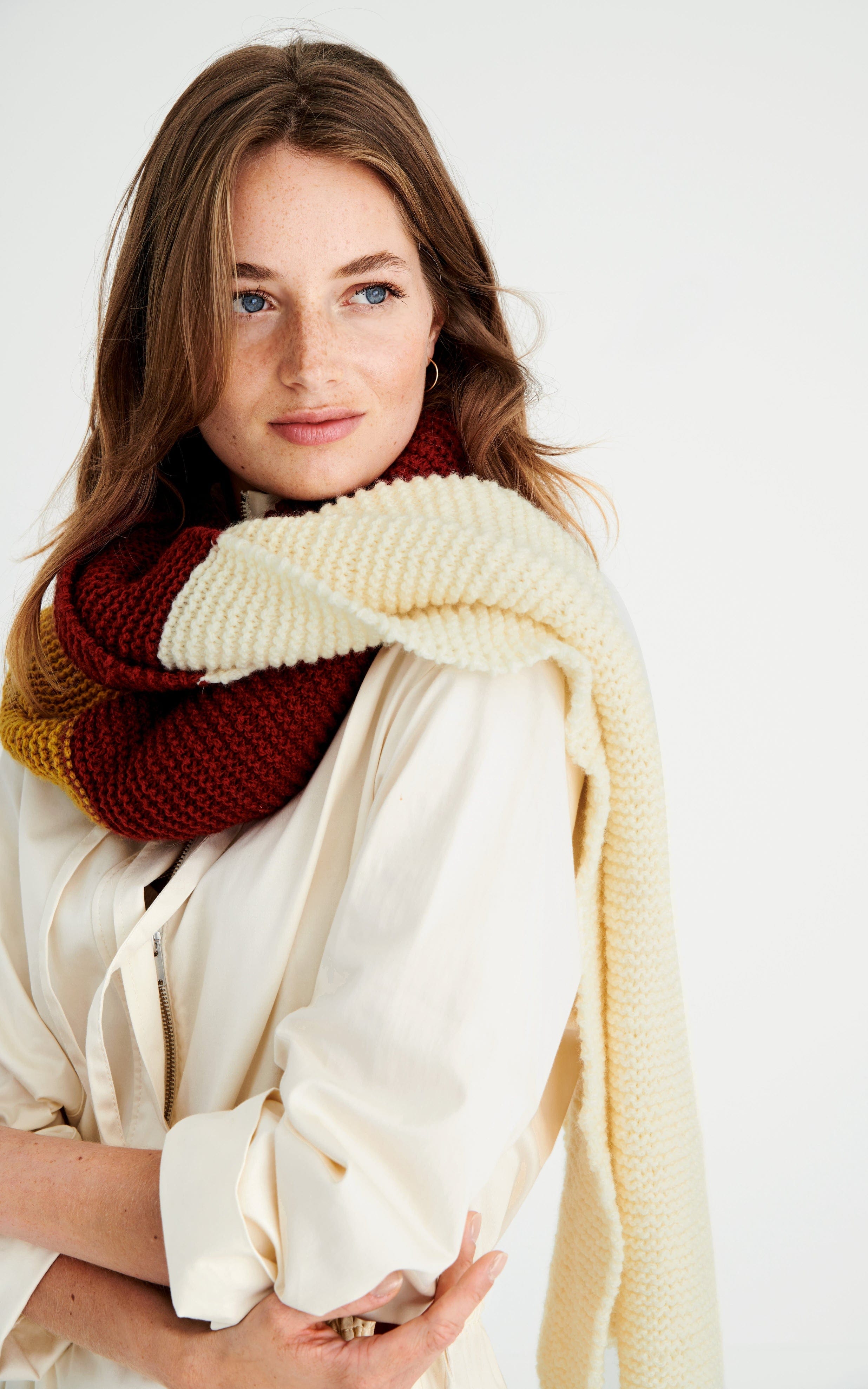 Schal mit Farbflächen - COOL MERINO - Strickset von LANA GROSSA jetzt online kaufen bei OONIQUE