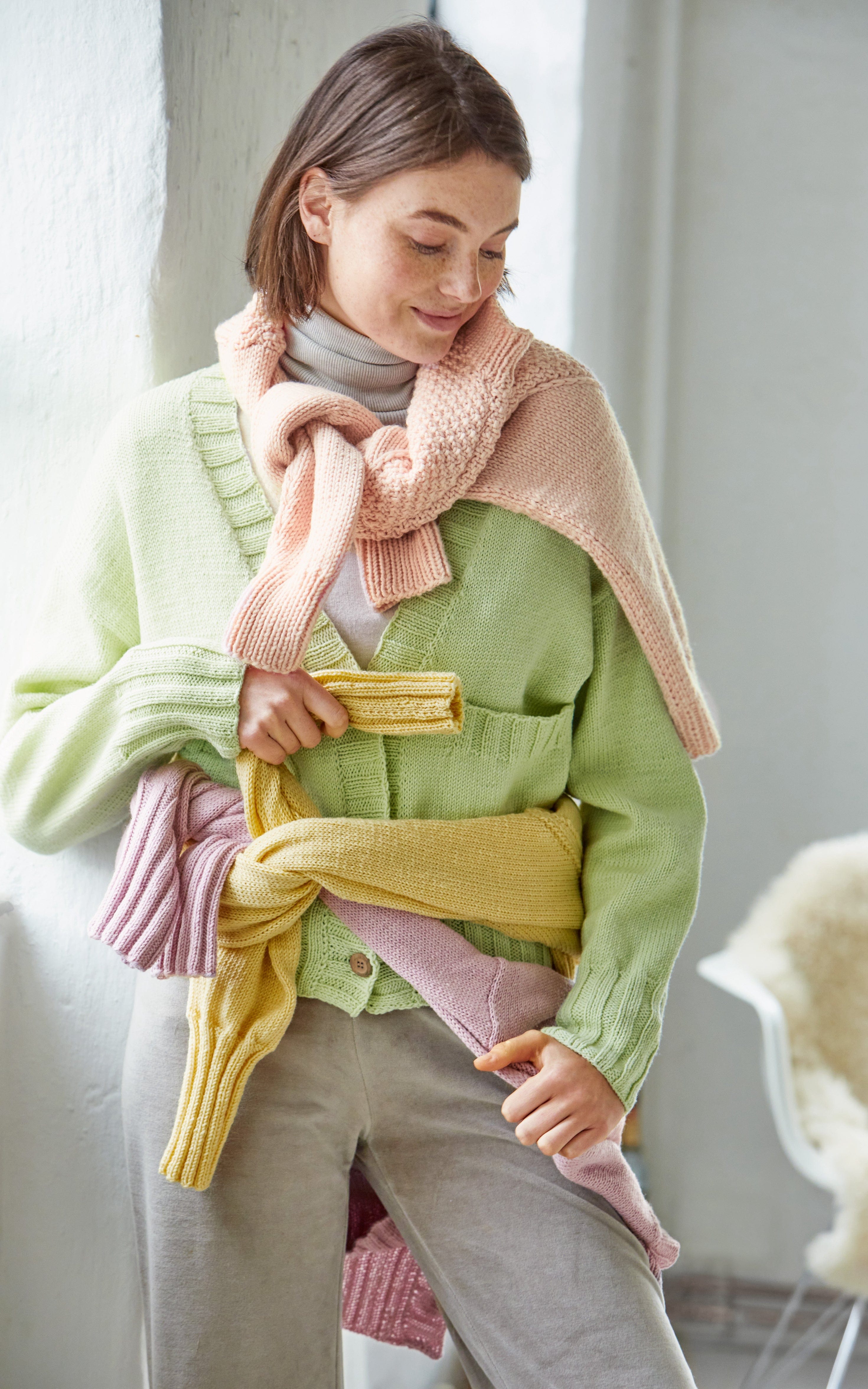 Cardigan mit Raglanärmeln und Taschen - COOL WOOL - Strickset von LANA GROSSA jetzt online kaufen bei OONIQUE