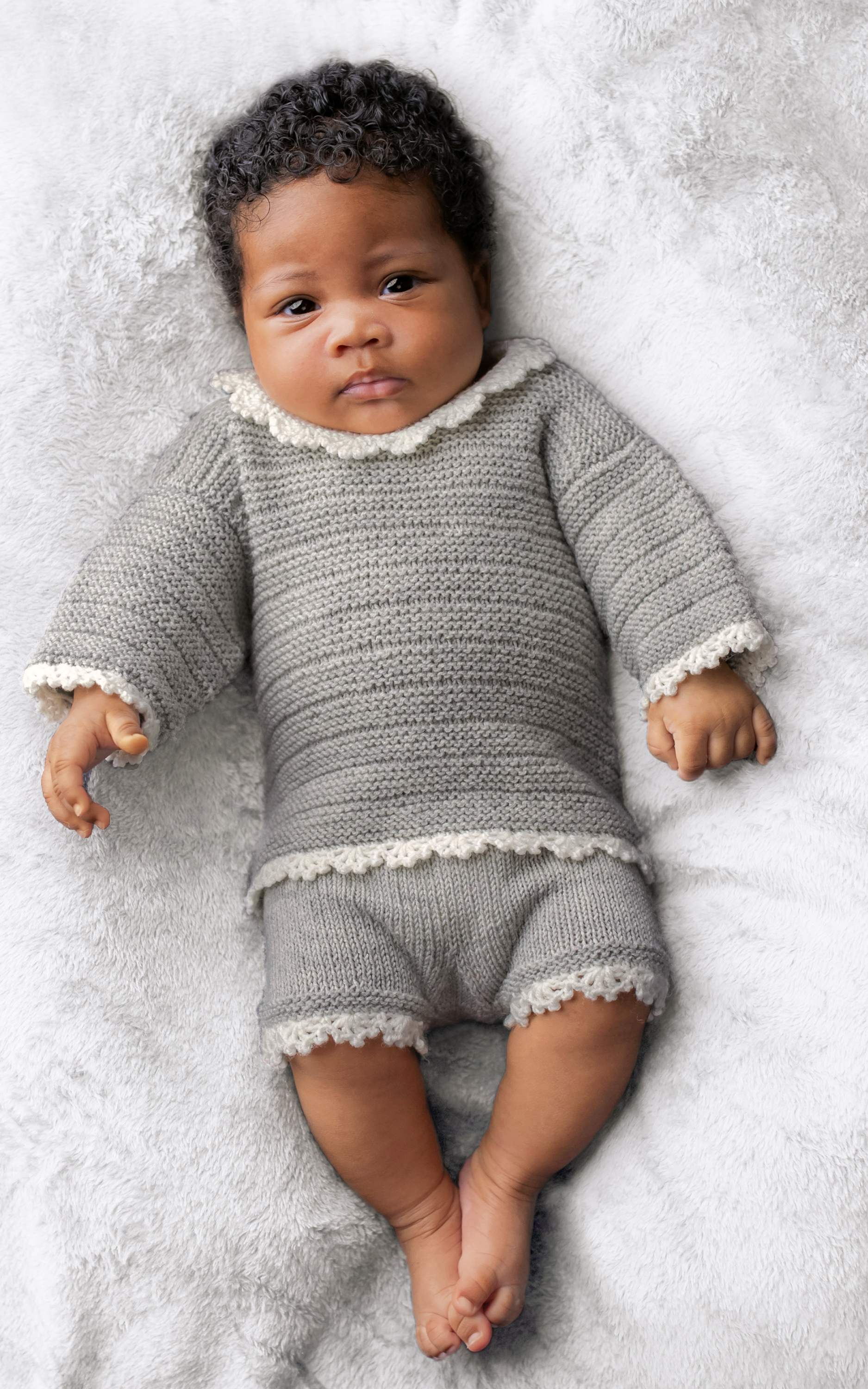 Baby Pulli mit Häkelrand - Strickset von LANA GROSSA jetzt online kaufen bei OONIQUE