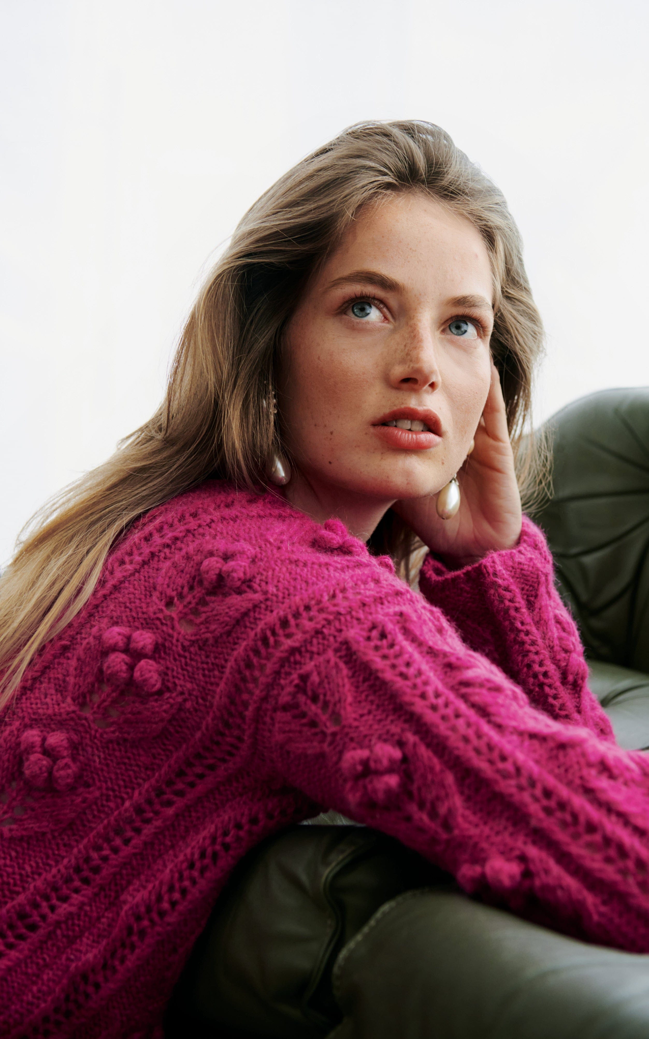 Pullover im Noppen-Lochmuster - BRIGITTE NO. 2 - Strickset von LANA GROSSA jetzt online kaufen bei OONIQUE