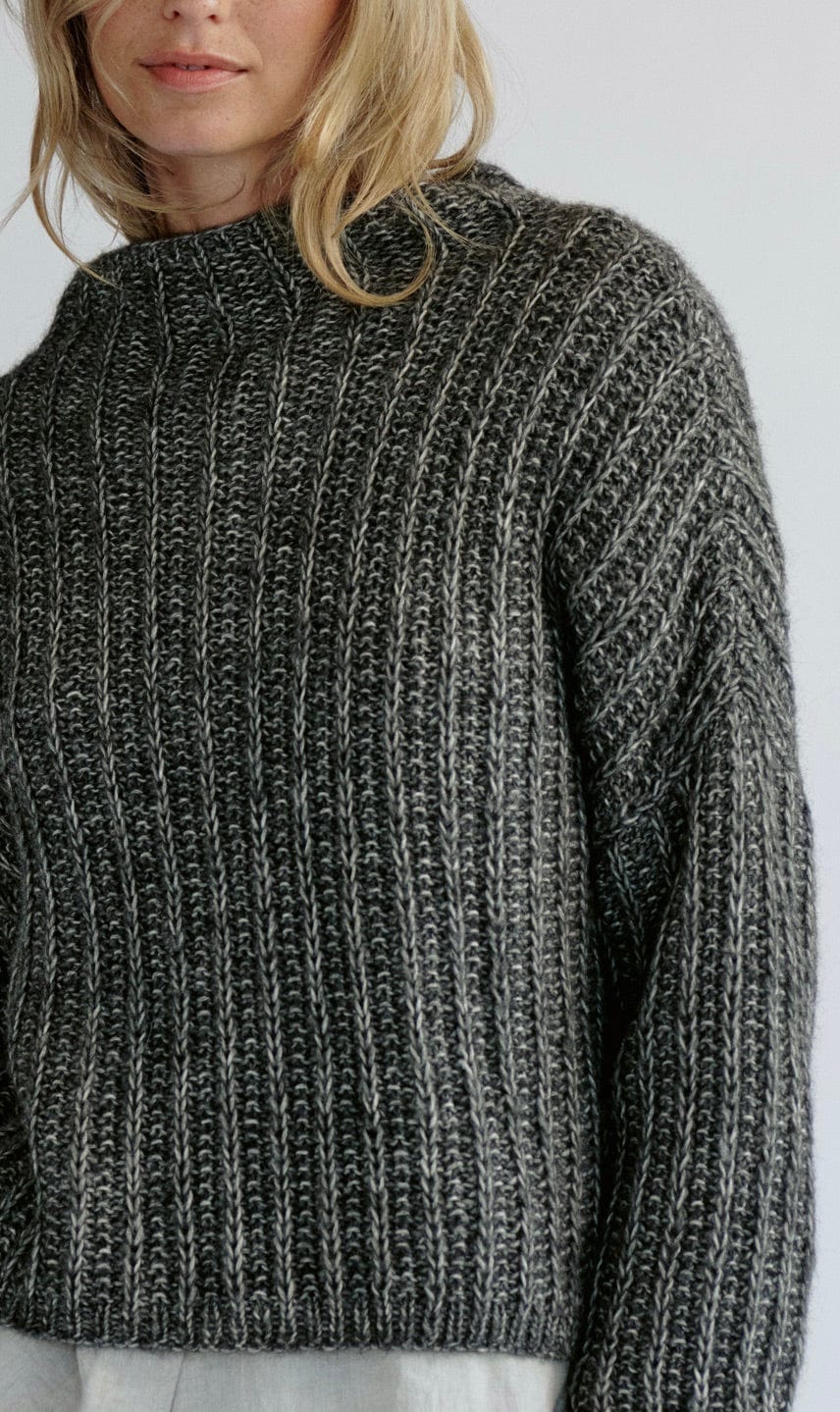 Pullover mit Rippenmuster - NATURAL ALPACA PELO - Strickset von LANA GROSSA jetzt online kaufen bei OONIQUE