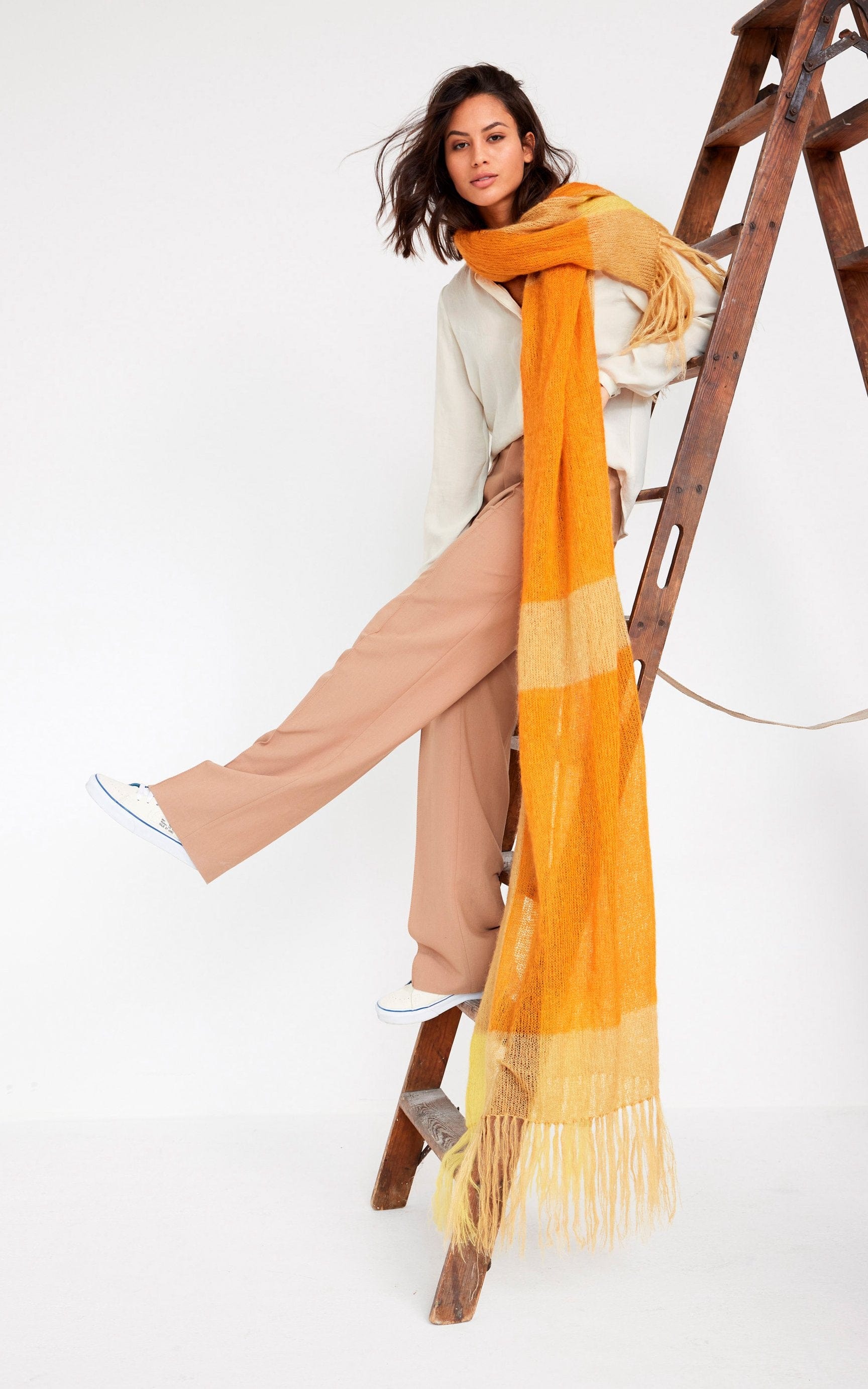 Schal mit Fransen - SILKHAIR - Strickset von LANA GROSSA jetzt online kaufen bei OONIQUE