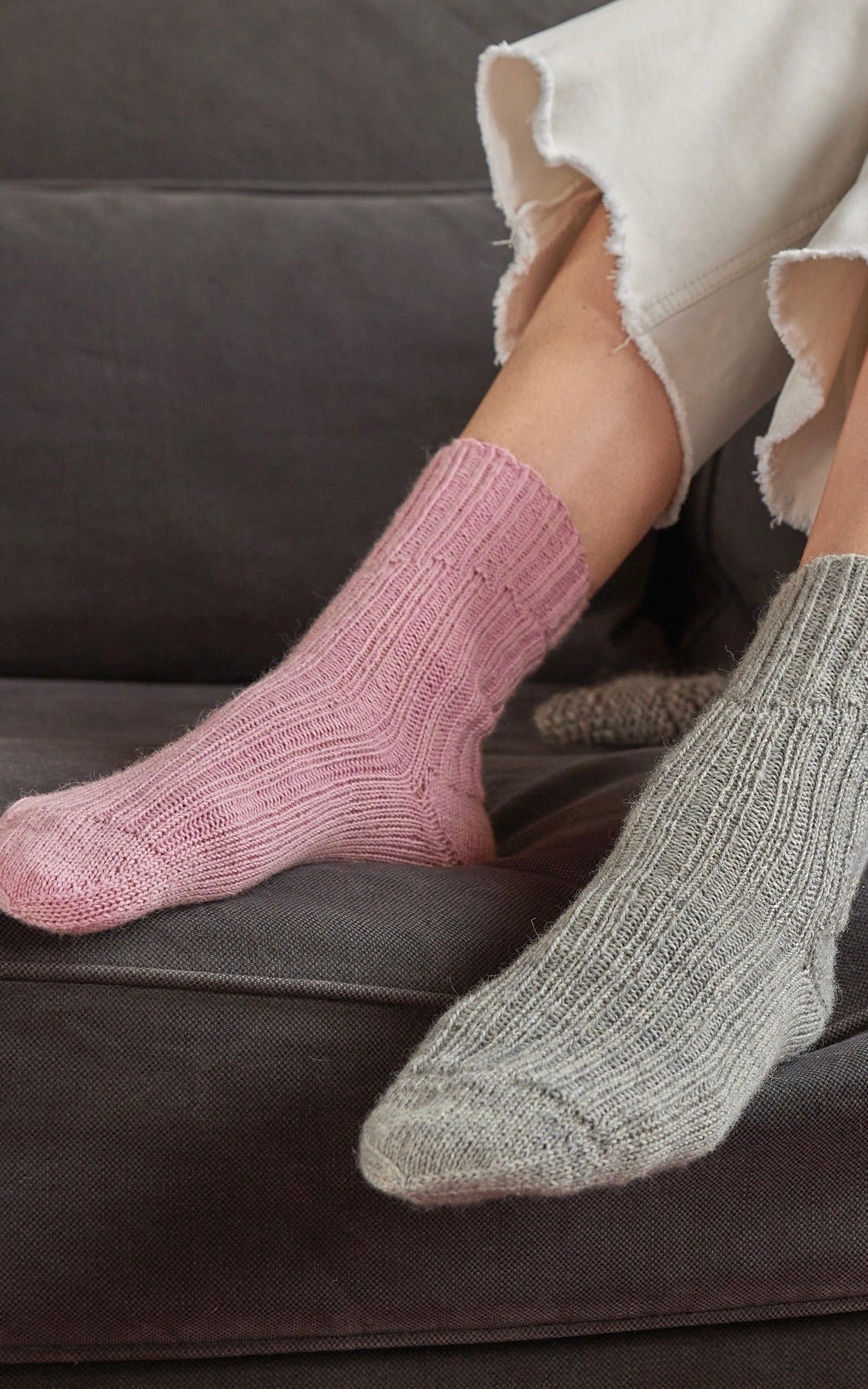 Socken mit Rippenmuster - COOL WOOL 4 SOCKS - Strickset von LANA GROSSA jetzt online kaufen bei OONIQUE