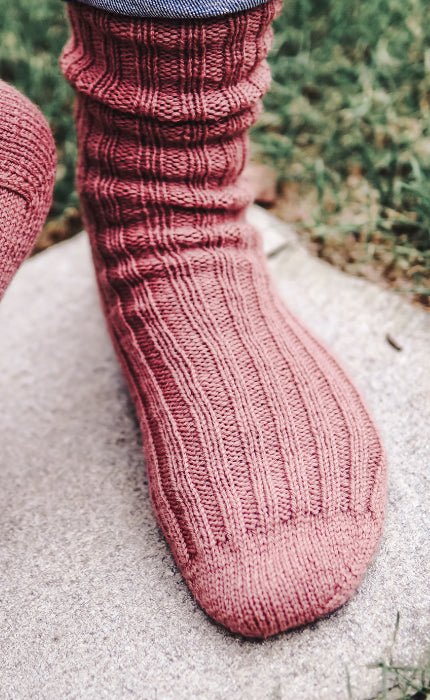 Nataschas Everyday Socks Light - JAWOLL - Strickset von CAROLIN BALMES jetzt online kaufen bei OONIQUE
