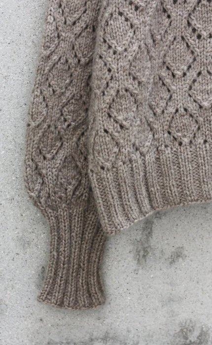 Nature Lace Sweater - HEAVY MERINO & SOFT SILK MOHAIR - Strickset von KNITTING FOR OLIVE jetzt online kaufen bei OONIQUE