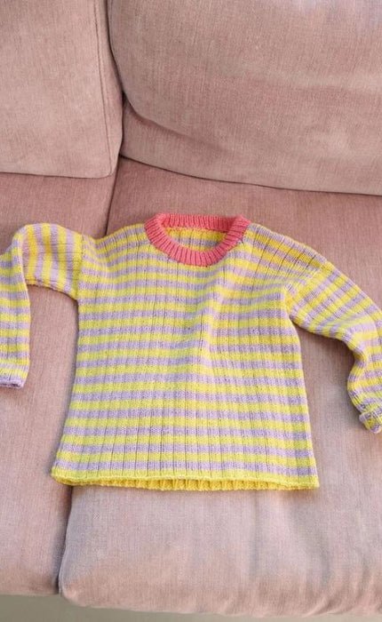 Sedrick Sweater Junior - SUNDAY - Strickset von SANDNES jetzt online kaufen bei OONIQUE